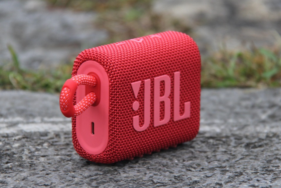 jbl go3户外音箱评测:做你口袋里流露出的缤纷乐章的第4张示图