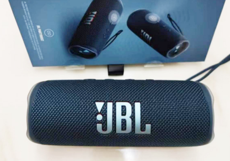 性价比高的蓝牙音响不知道怎么选？试试jbl flip6音乐万花筒六代蓝牙音响~的第3张示图