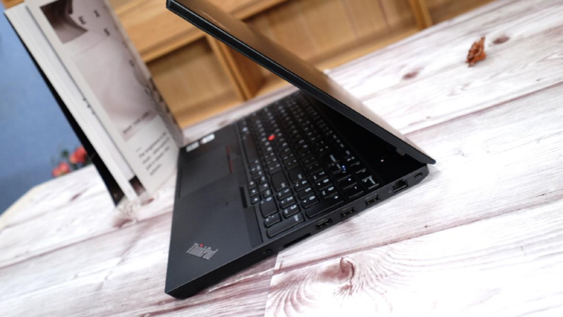 thinkpad p15v笔记本电脑测评：专为设计而生的第3张示图