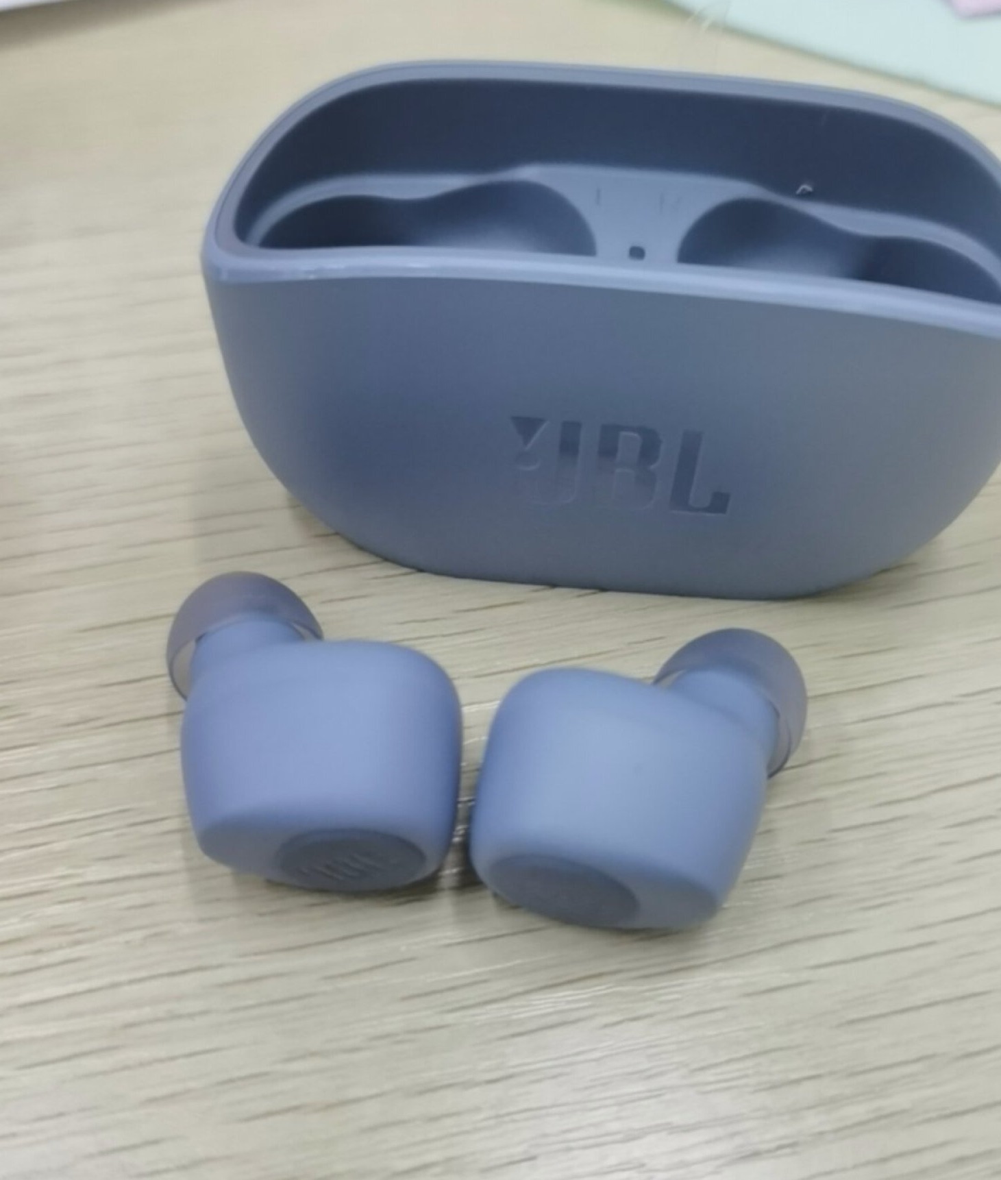 jbl w100tws 真无线蓝牙耳机评测：尽情享受听觉盛宴的第4张示图