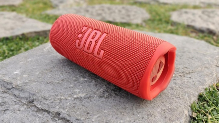 jbl flip6蓝牙音箱评测：感受源源不断的低频震撼的第3张示图