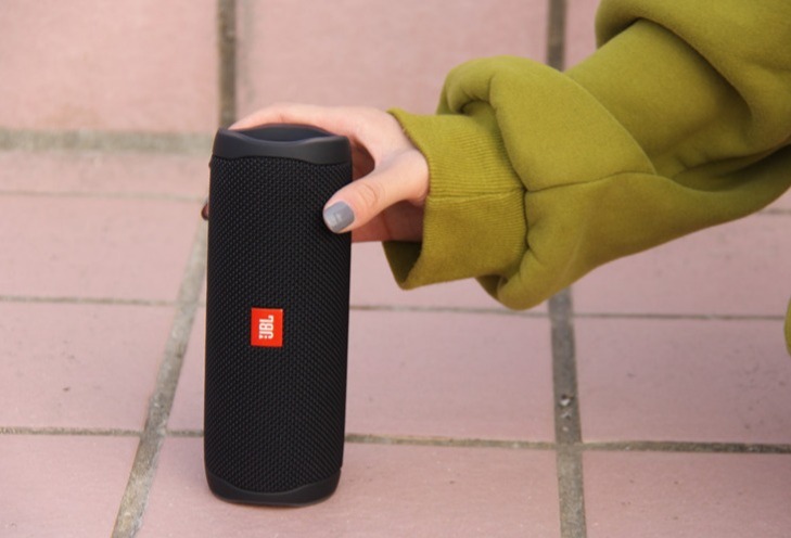 jbl flip5蓝牙音箱评测：为生活增添听音乐趣的第2张示图