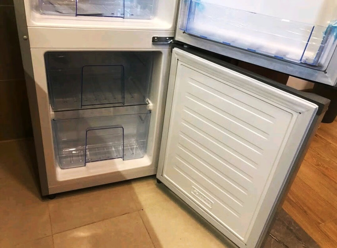 奥克斯146l双门冰箱，可容十天的食量的第5张示图